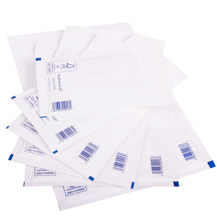 Padded Bubble Envelope In White Internal Size 300x445mm J/6 - Ecogreen Packaging